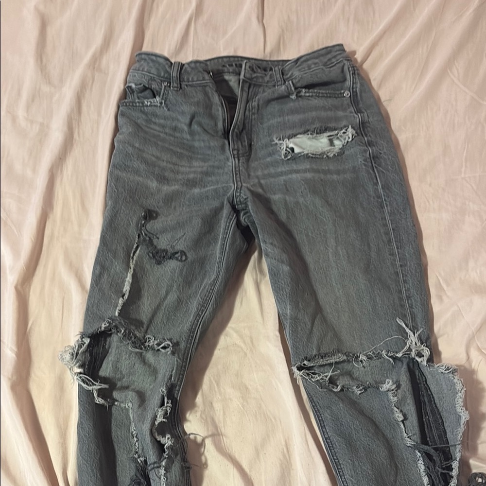 American Eagle Outfitters Gray Boyfriend Jeans Distressed